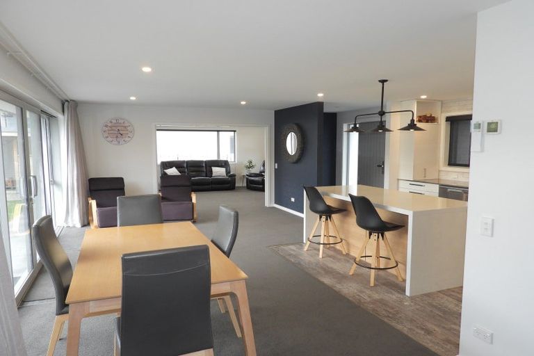 Photo of property in 17 Gordon Street, Weston, Oamaru, 9401