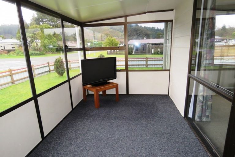 Photo of property in 14 Andersen Street, Reefton, 7830