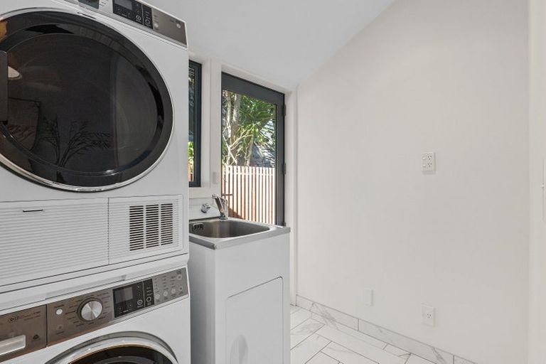 Photo of property in 82 Scarborough Road, Scarborough, Christchurch, 8081