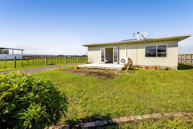 Photo of property in 278 Matangara Road, Hawera, 4672