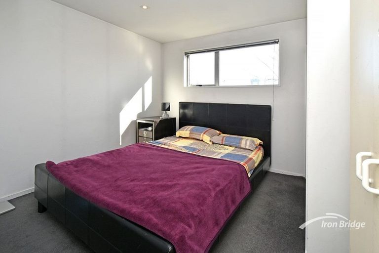Photo of property in 4/318 Barbadoes Street, Christchurch Central, Christchurch, 8011