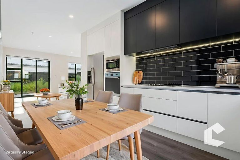 Photo of property in 21b Lumbarda Drive, Kumeu, 0810