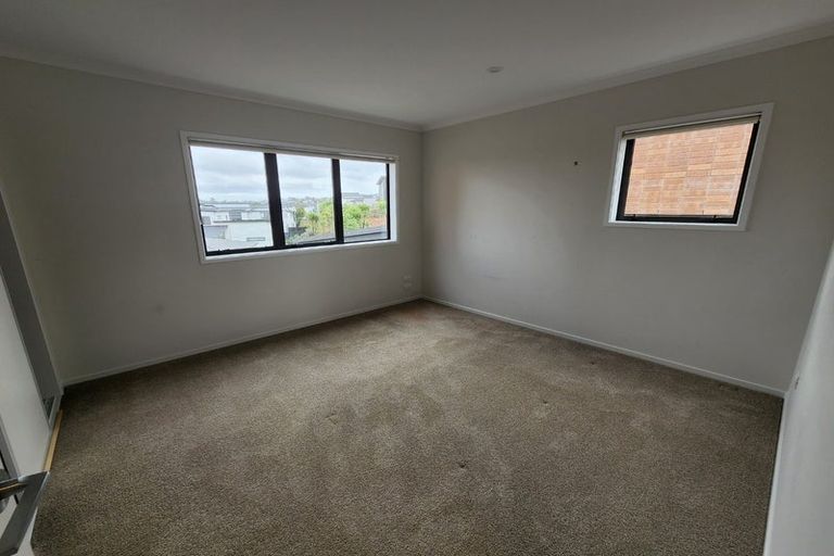 Photo of property in 30 Te Oneroa Way, Long Bay, Auckland, 0630