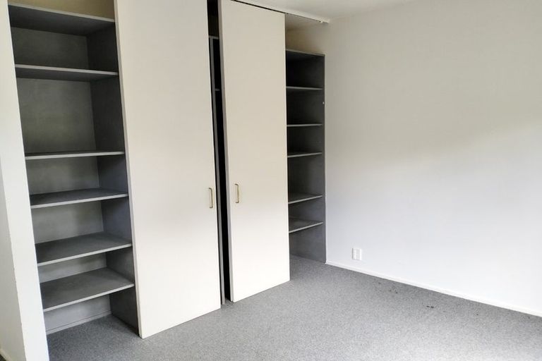 Photo of property in 25 Putnam Street, Northland, Wellington, 6012