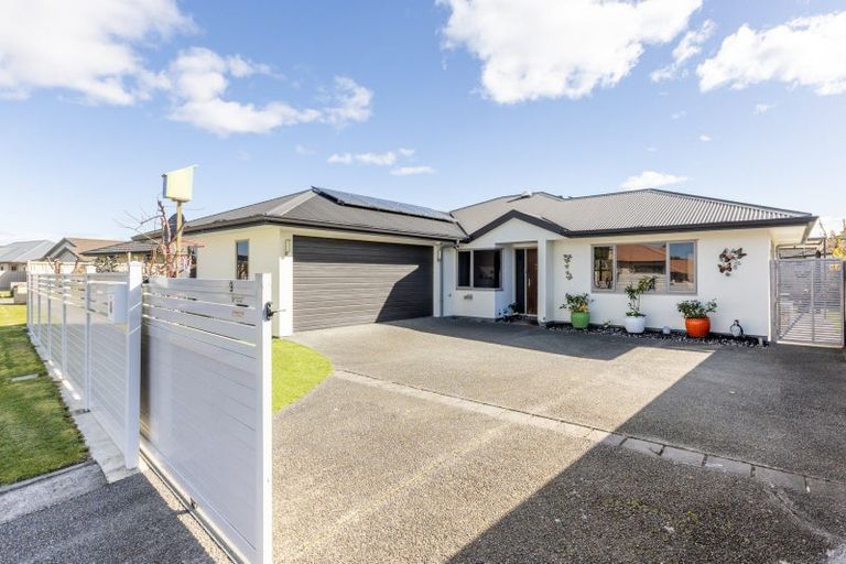 Photo of property in 9 Pania Place, Poraiti, Napier, 4112