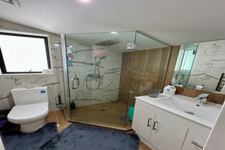 Photo of property in 1d Ohira Place, Henderson, Auckland, 0612