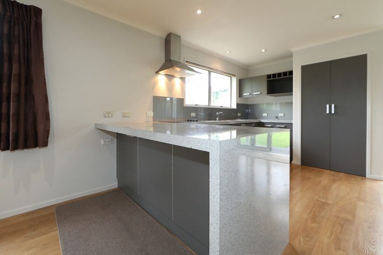 Photo of property in 3 Trigg Crescent, Taradale, Napier, 4112