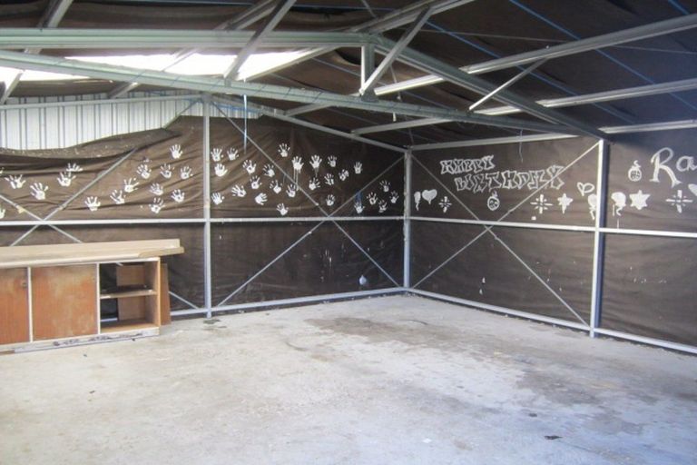 Photo of property in 2 Matai Street, Otaki, 5512