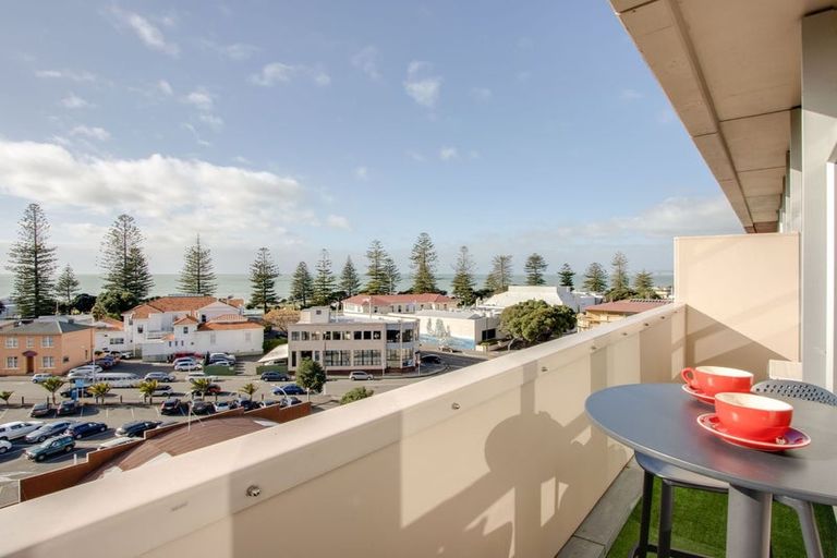Photo of property in 52/3 Shakespeare Road, Napier South, Napier, 4110