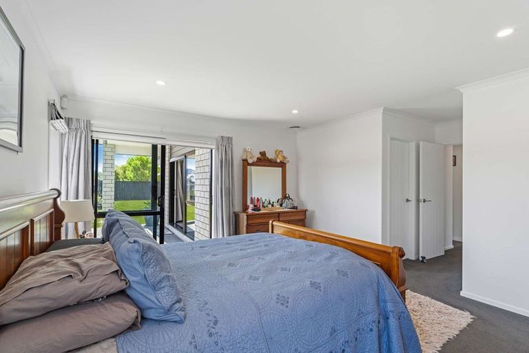 Photo of property in 9 Lady Jocelyn Place, Whitianga, 3510