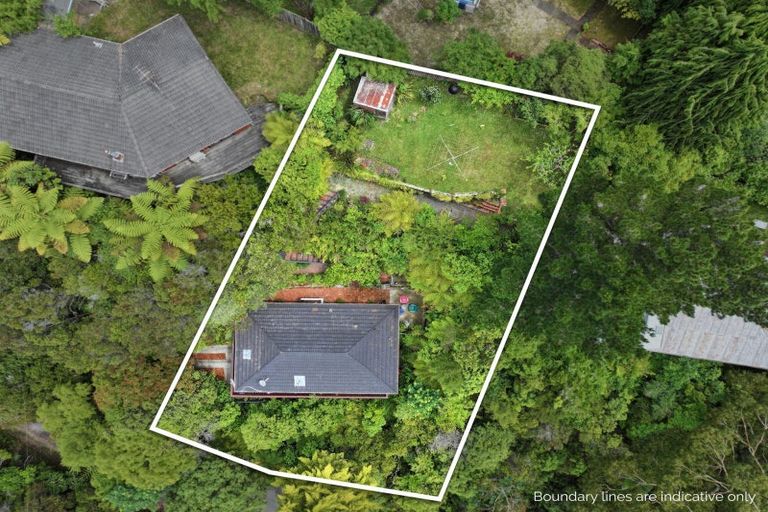 Photo of property in 14 Winchester Avenue, Pinehaven, Upper Hutt, 5019