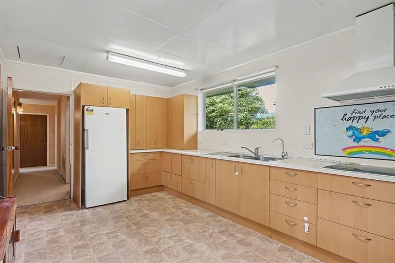 Photo of property in 114 Romilly Street, Westport, 7825