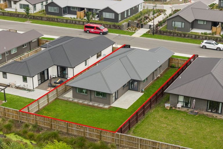 Photo of property in 55 Henshaw Street, Woodend, 7610