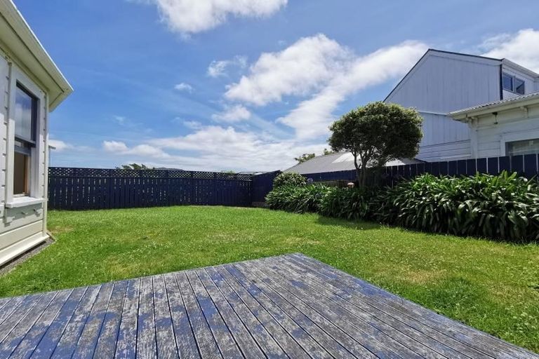 Photo of property in 26 Grove Road, Kelburn, Wellington, 6012