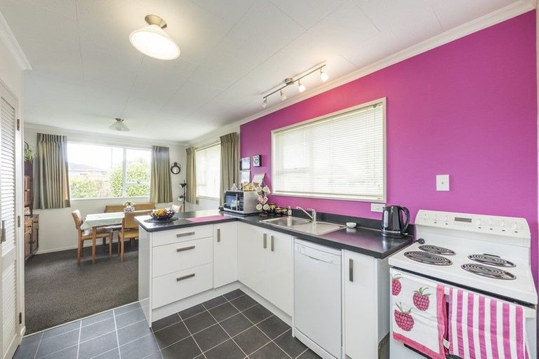 Photo of property in 53 Carter Crescent, Awapuni, Palmerston North, 4412