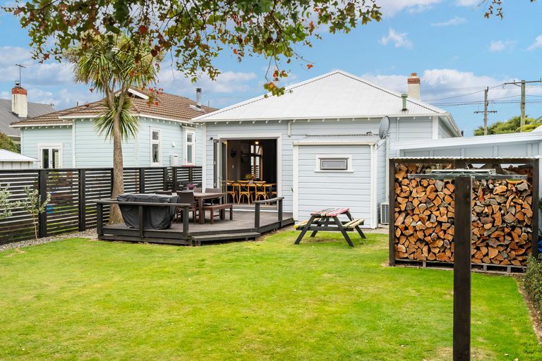 Photo of property in 128 Surrey Street, Forbury, Dunedin, 9012