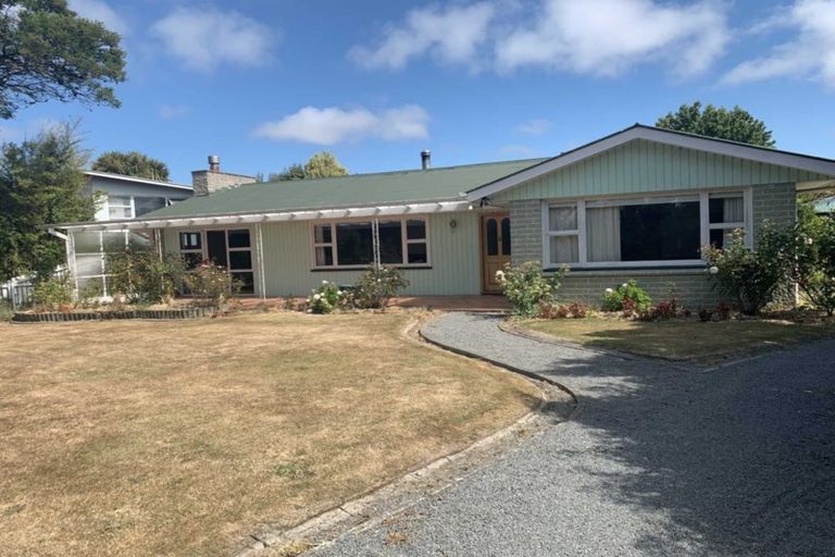 Photo of property in 49 Maidstone Road, Ilam, Christchurch, 8041