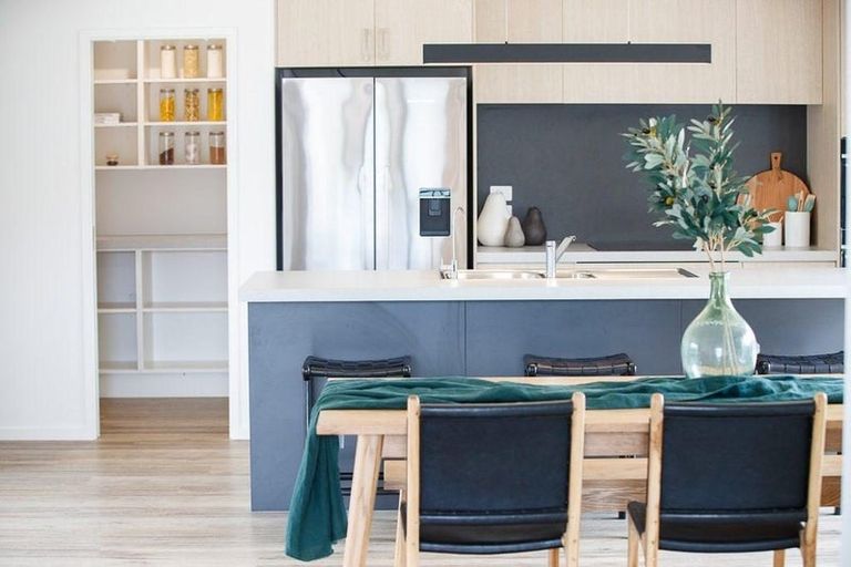 Photo of property in 24 Te Piriti Road, One Tree Point, 0118