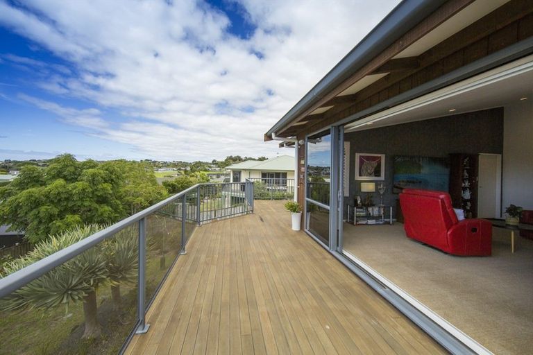 Photo of property in 8 Driftwood Place, Mangawhai Heads, Mangawhai, 0505
