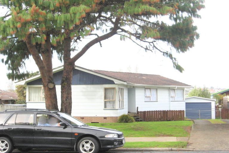 Photo of property in 54 Casuarina Road, Half Moon Bay, Auckland, 2012