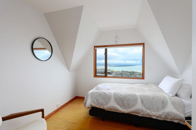 Photo of property in 320 Princes Drive, Britannia Heights, Nelson, 7010