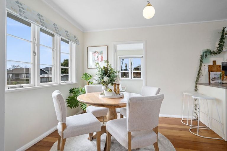 Photo of property in 27 Richmond Street, Cambridge, 3434