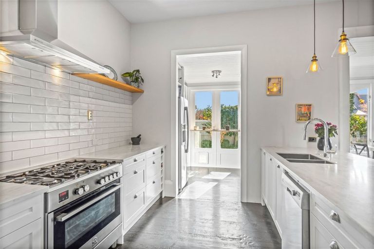 Photo of property in 121 Winchester Street, Merivale, Christchurch, 8014