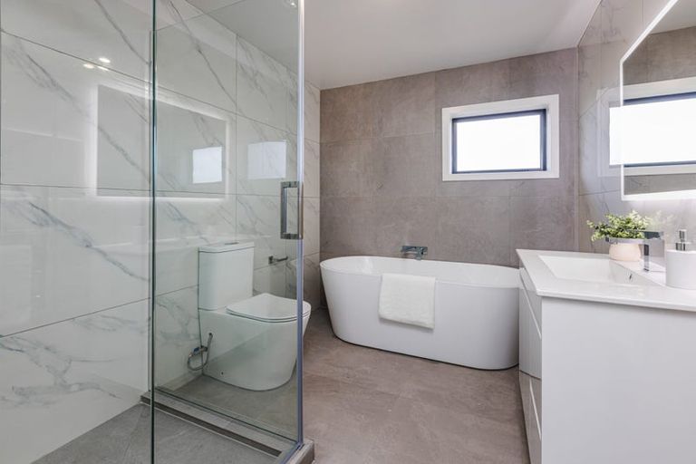 Photo of property in 12 Mark Edgar Place, Clendon Park, Auckland, 2103