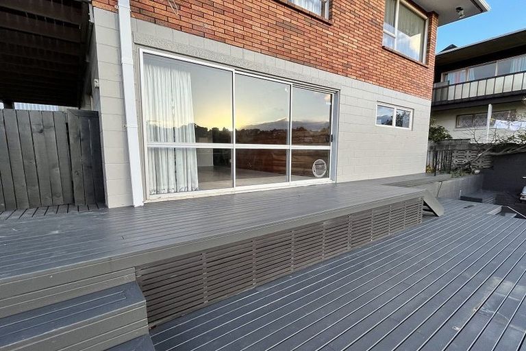 Photo of property in 8 Ponui Place, Mairangi Bay, Auckland, 0630