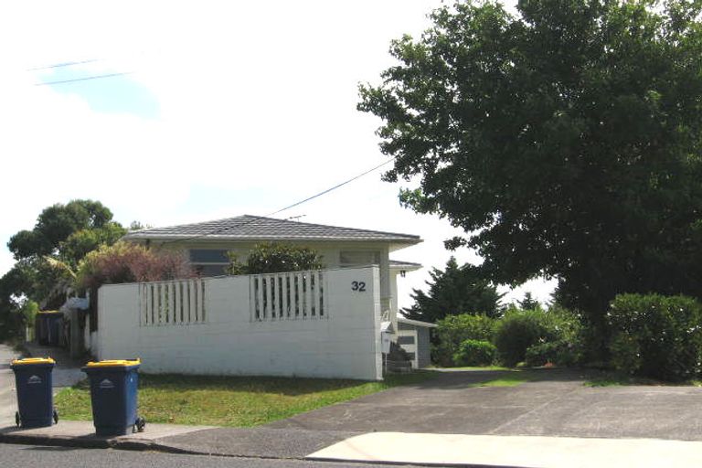 Photo of property in 32 Verbena Road, Birkdale, Auckland, 0626