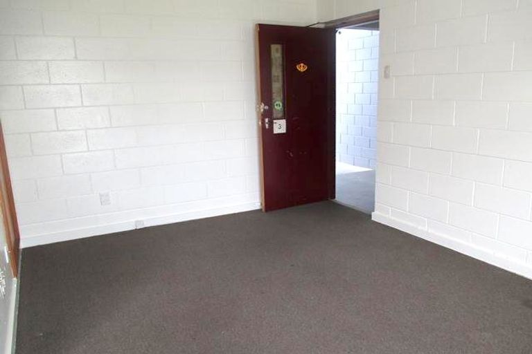 Photo of property in 1341 High Street, Taita, Lower Hutt, 5011