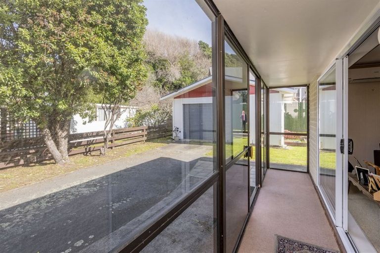 Photo of property in 99 Norfolk Crescent, Otaki Beach, Otaki, 5512