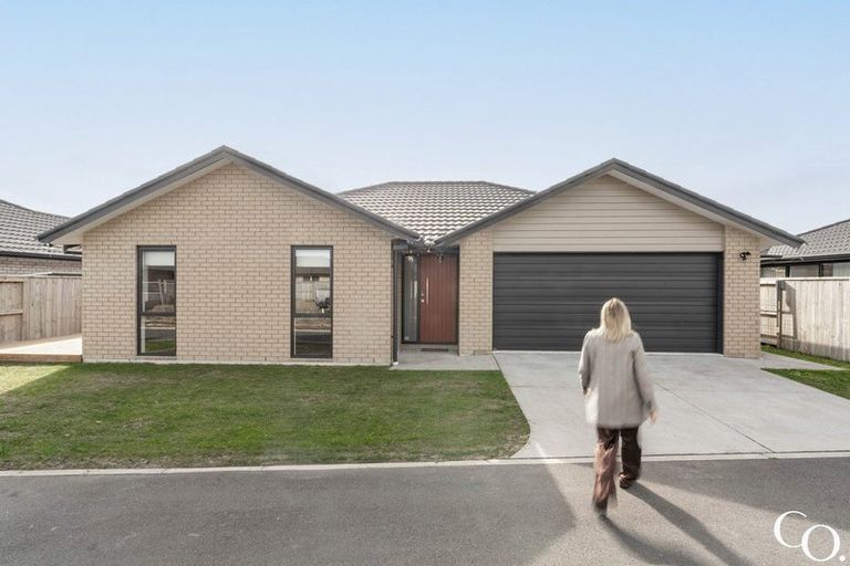 Photo of property in 17 Centaine Way, Papamoa Beach, Papamoa, 3118