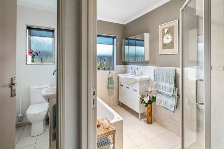 Photo of property in 30 Popata Close, Papamoa Beach, Papamoa, 3118