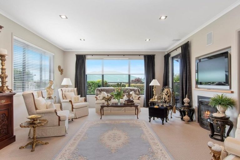 Photo of property in 28 Woodleigh Place, Ohauiti, Tauranga, 3112