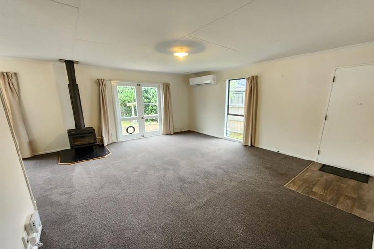 Photo of property in 77a Pahiatua Street, Hokowhitu, Palmerston North, 4410