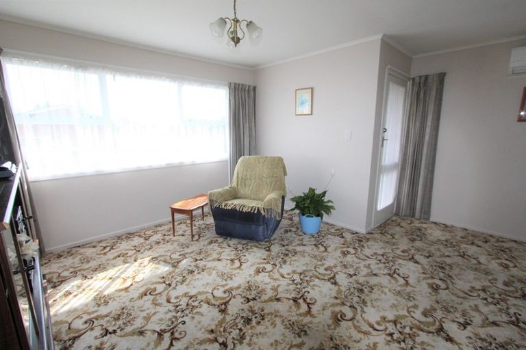 Photo of property in 16 Oak Place, Tokoroa, 3420