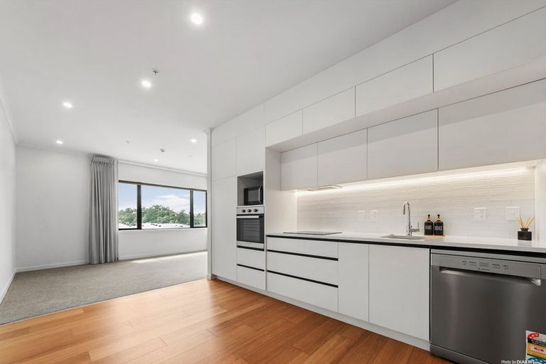 Photo of property in 28/194 Buckley Avenue, Hobsonville, Auckland, 0616