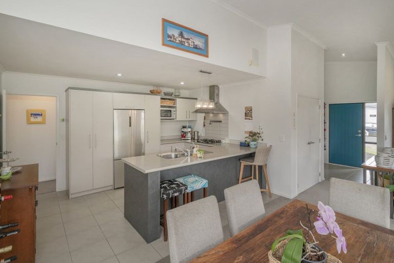 Photo of property in 18 Captain Wood Avenue, Whitianga, 3510