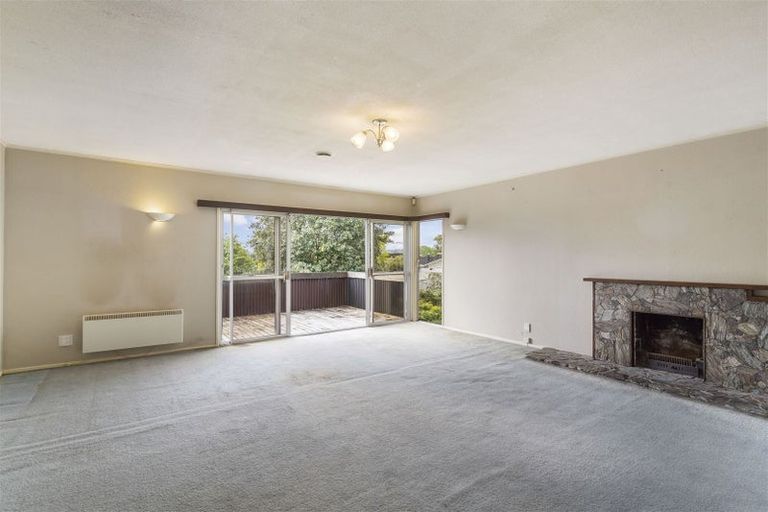 Photo of property in 10 Larne Avenue, Pakuranga Heights, Auckland, 2010