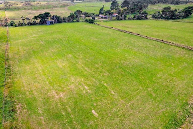 Photo of property in 955 Opua Road, Opunake, 4681