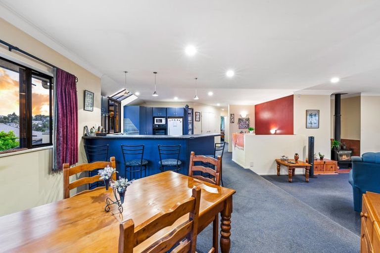 Photo of property in 4 Tellin Close, Massey, Auckland, 0614