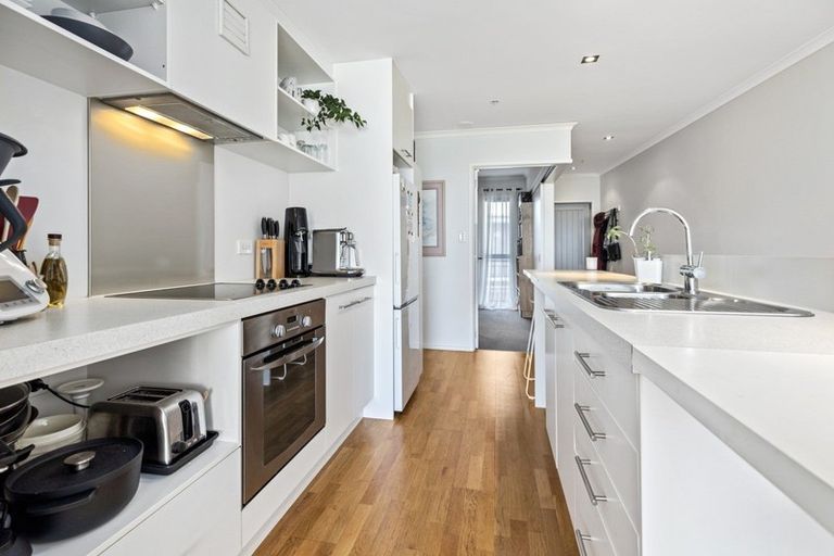 Photo of property in Algarve Apartments, 314/332 Maunganui Road, Mount Maunganui, 3116