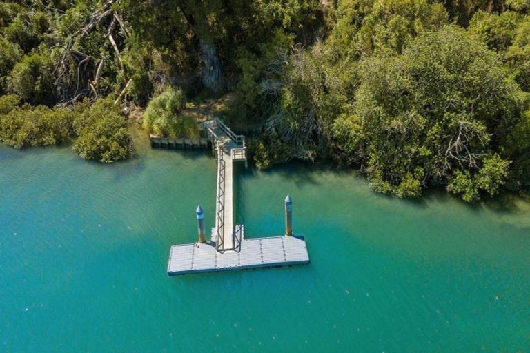 Photo of property in 90 Cedar Terrace, Stanmore Bay, Whangaparaoa, 0932