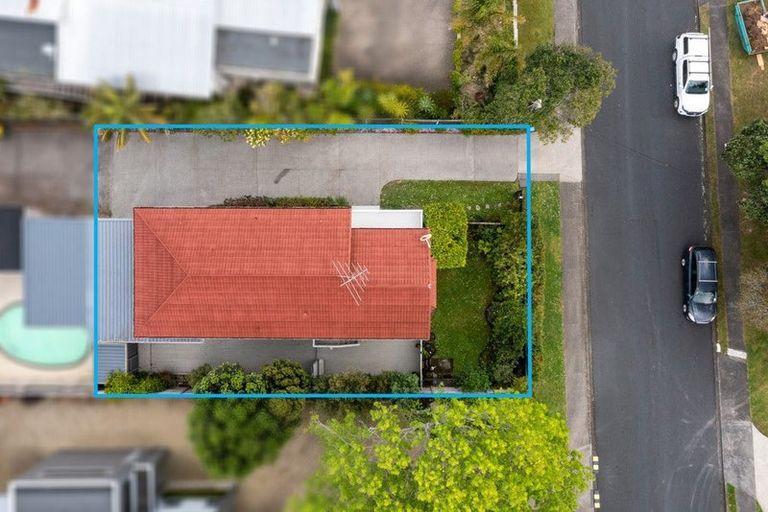 Photo of property in 13a Gulf View Road, Murrays Bay, Auckland, 0630