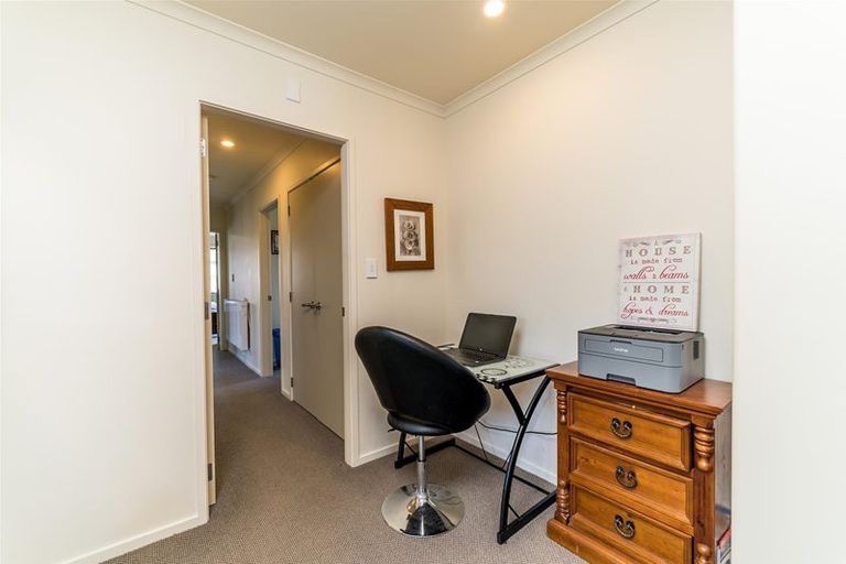 Photo of property in 136 Doncaster Drive, Papamoa Beach, Papamoa, 3118