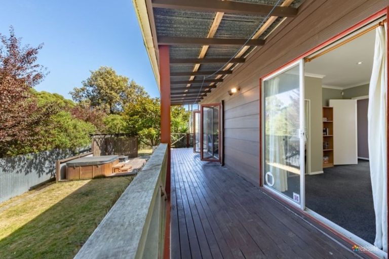 Photo of property in 676 Main Road North, Te Marua, Upper Hutt, 5018