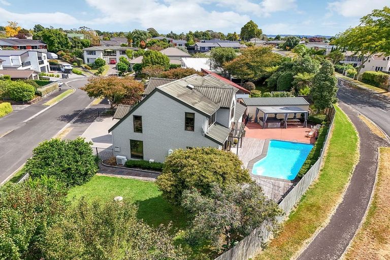 Photo of property in 2 Golf Grove, St Andrews, Hamilton, 3200