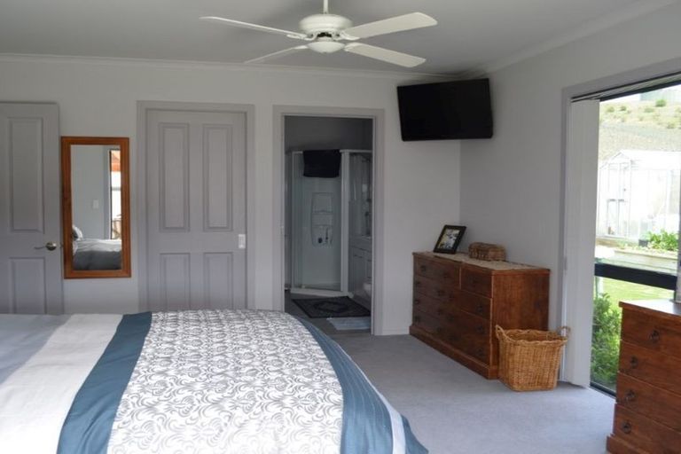 Photo of property in 11 Pinot Noir Court, Omarama, 9412