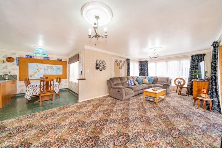 Photo of property in 52 Brentwood Street, Trentham, Upper Hutt, 5018